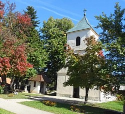 Црква у Сирогојну