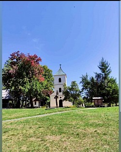 Црква у Сирогојну