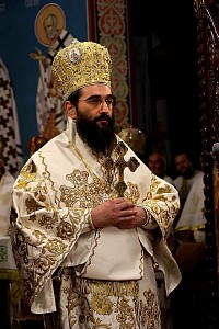 Администратор Епархије Жичке Његово Високопреосвештенство Архиепископ и Митрополит нишки г. Арсеније (Главчић)